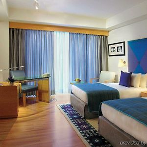 Deluxe Room Garden View Twin Bed